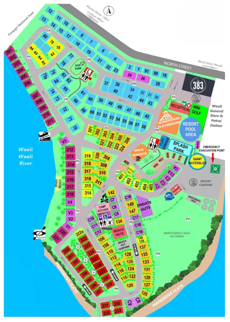 Illustrated site map of Solitary Islands Resort showing numbered points of interest, colour-coded site types and facility markers across the park.